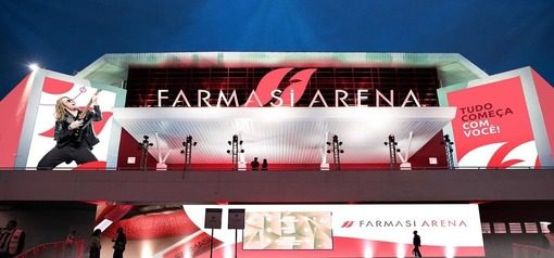 Fachada da Farmasi Arena, antiga Jeunesse Arena